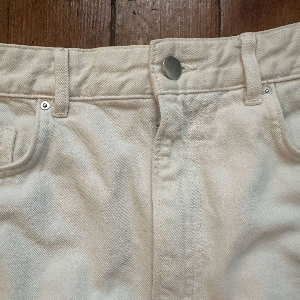 White Denim Mini Skirt - size 12 - Picture 3 of 4
